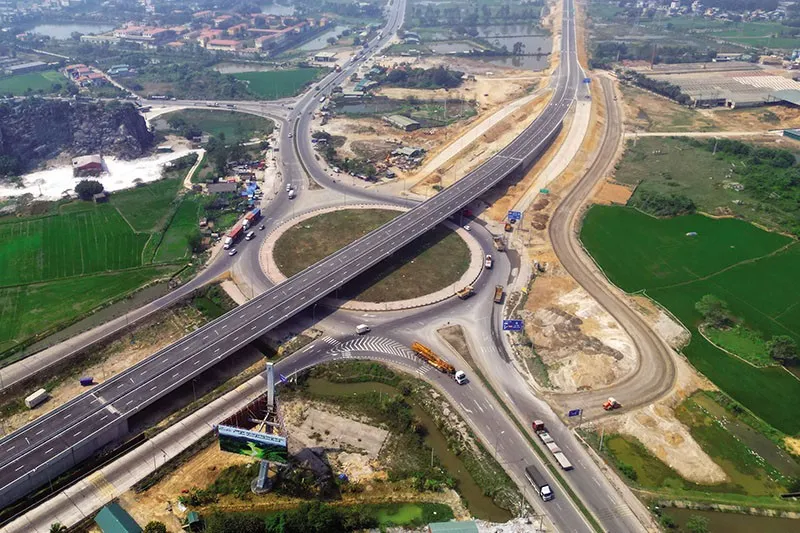 TP.Hồ Chí Minh phát động cao điểm 150 ngày đêm hoàn thành trước hạn chỉ tiêu phát triển kinh tế- Ảnh 1.