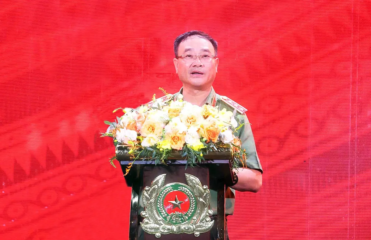 Khai mạc chuỗi sự kiện “Tổ quốc bình yên” nhân kỷ niệm 80 năm Ngày truyền thống lực lượng An ninh nhân dân - Ảnh 2.