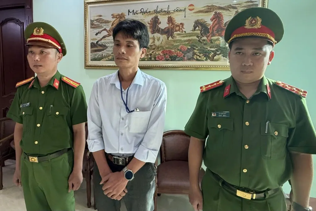Khởi tố giám đốc doanh nghiệp bán hơn 250 tấn phân bón giả cho nông dân trồng thuốc lá- Ảnh 1. Khởi tố giám đốc doanh nghiệp bán hơn 250 tấn phân bón giả cho nông dân trồng thuốc lá- Ảnh 1.