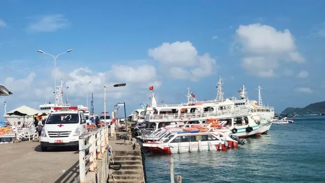Thủ tướng ra công điện khẩn sau vụ lật ca nô ở Phú Quốc, yêu cầu điều tra nguyên nhân và khắc phục hậu quả - Ảnh 1. Thủ tướng ra công điện khẩn sau vụ lật ca nô ở Phú Quốc, yêu cầu điều tra nguyên nhân và khắc phục hậu quả - Ảnh 1.