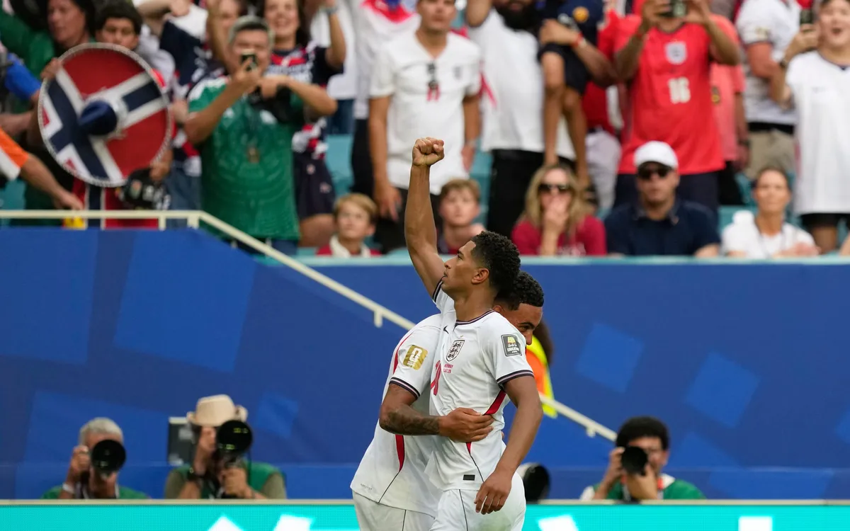 Bình luận FIFA World Cup 2026™: "James Bond" cởi bỏ áp lực và cái duyên của kẻ chinh phục - Ảnh 2.