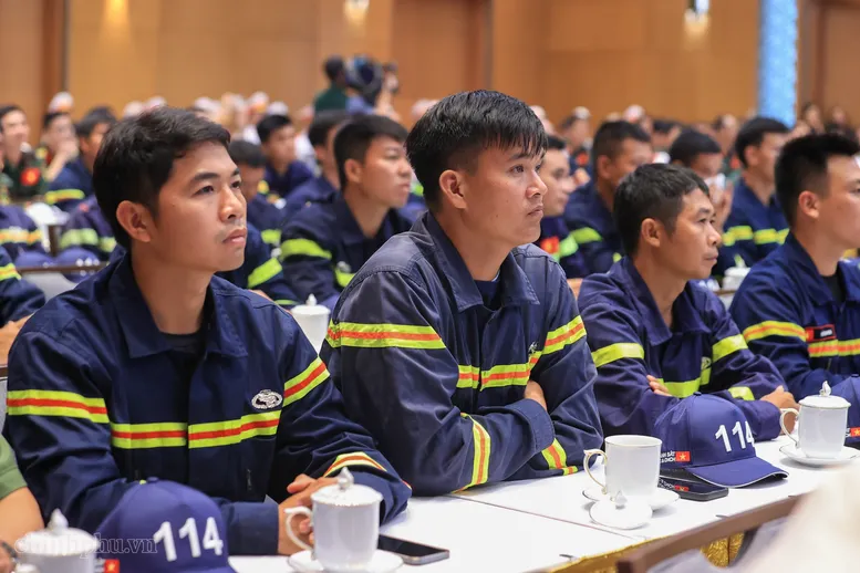 Thủ tướng dự lễ tuyên dương Đoàn công tác hỗ trợ Venezuela khắc phục hậu quả động đất - Ảnh 5.