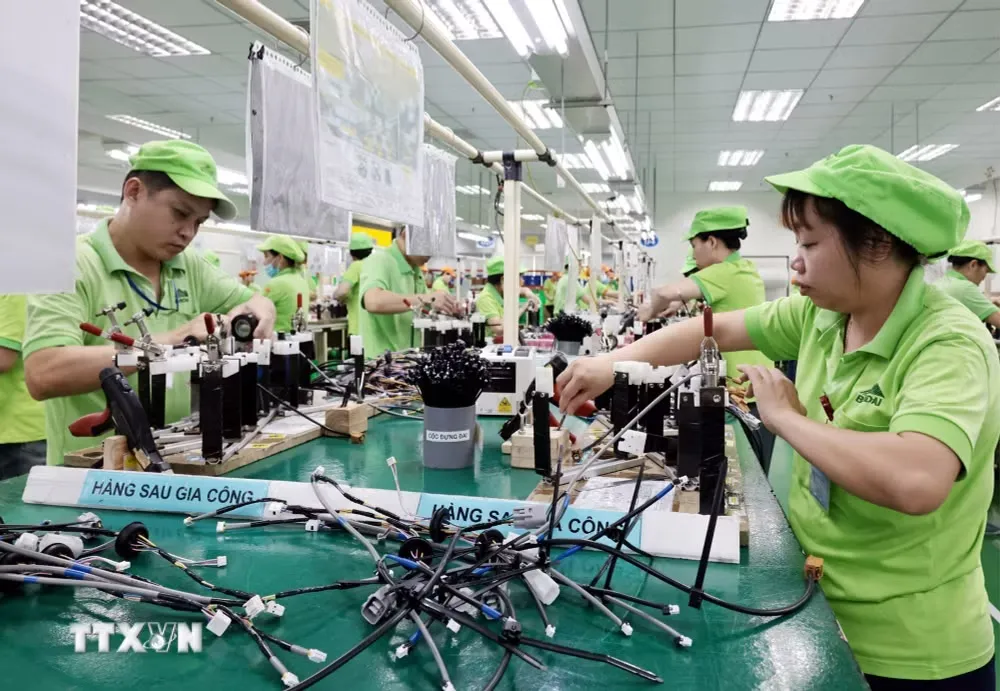 Sau cột mốc thu nhập trung bình cao, Việt Nam cần làm gì? - Ảnh 2.