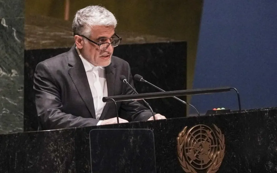 Oman và Iran đàm phán về lưu thông qua eo biển Hormuz - Ảnh 1.