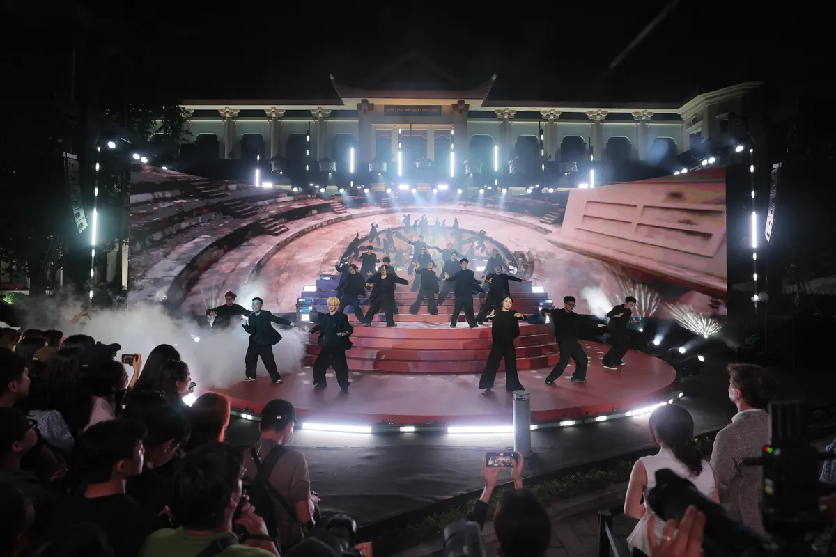 Show diễn đa gi&aacute;c quan lan tỏa th&ocirc;ng điệp chuyển đổi xanh từ Li&ecirc;n minh ch&acirc;u &Acirc;u - Ảnh 7.
