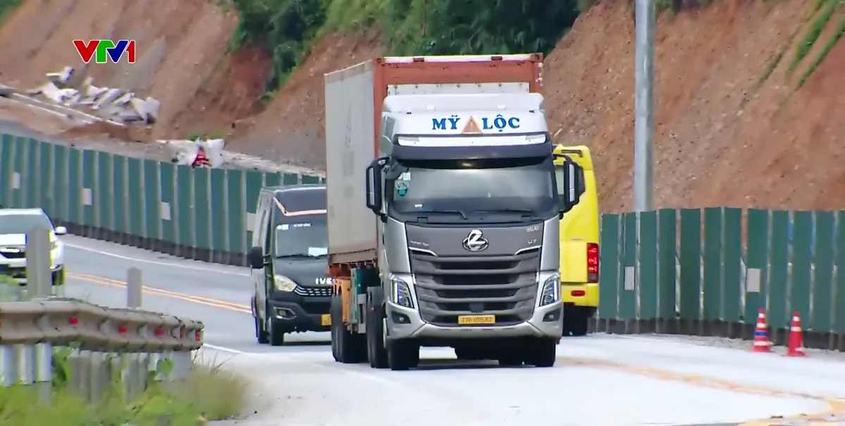 Điều chỉnh phương án bảo đảm an toàn trên cao tốc Nội Bài - Lào Cai - Ảnh 2.