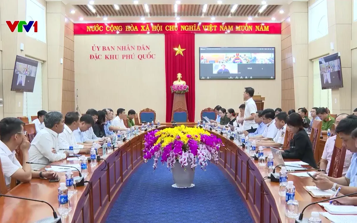 Toàn cảnh cuộc họp. 