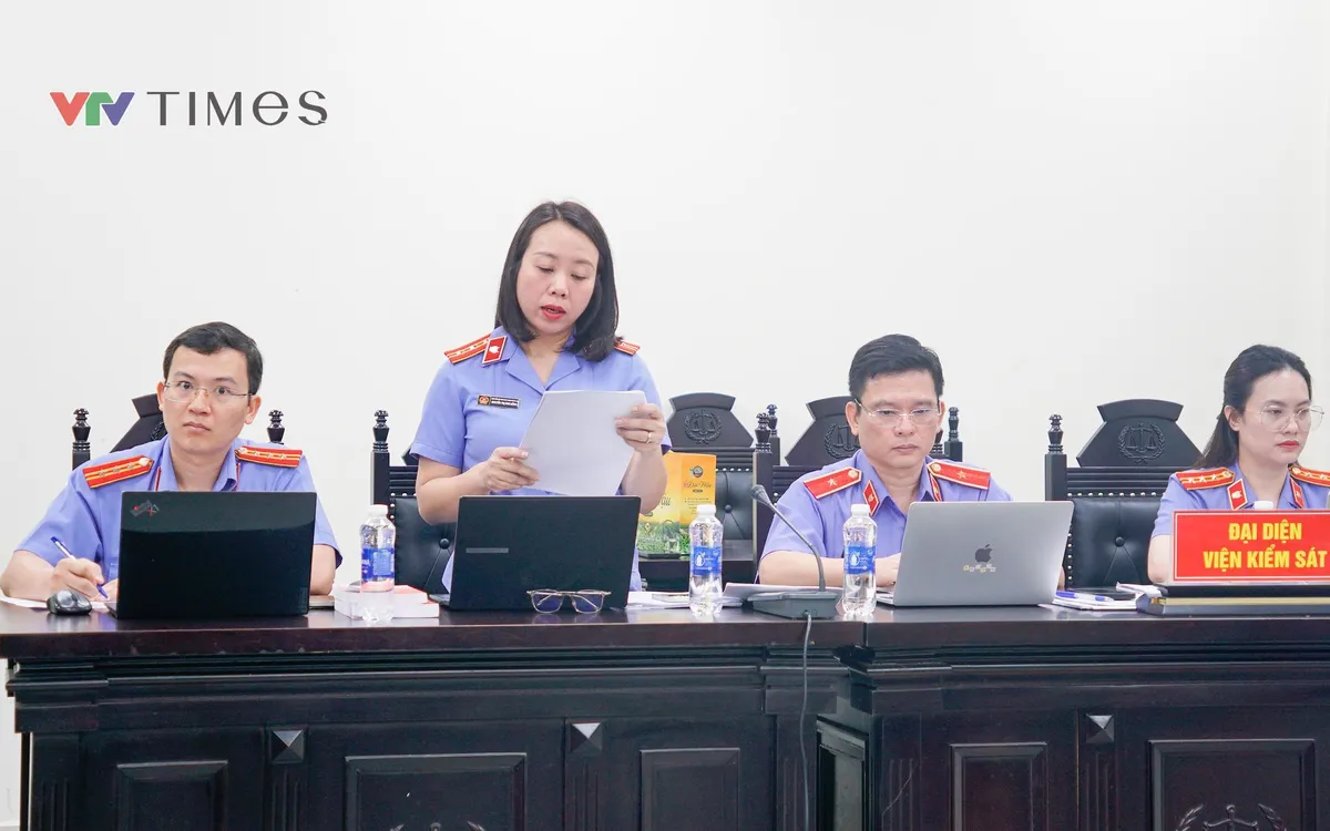 Đại diện Viện Kiểm sát tại toà (ảnh: Phùng Anh)