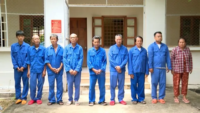Triệt phá đường dây buôn bán thuốc nổ TNT liên tỉnh, thu giữ hơn 16kg vật liệu nổ quân dụng- Ảnh 1. Triệt phá đường dây buôn bán thuốc nổ TNT liên tỉnh, thu giữ hơn 16kg vật liệu nổ quân dụng- Ảnh 1.