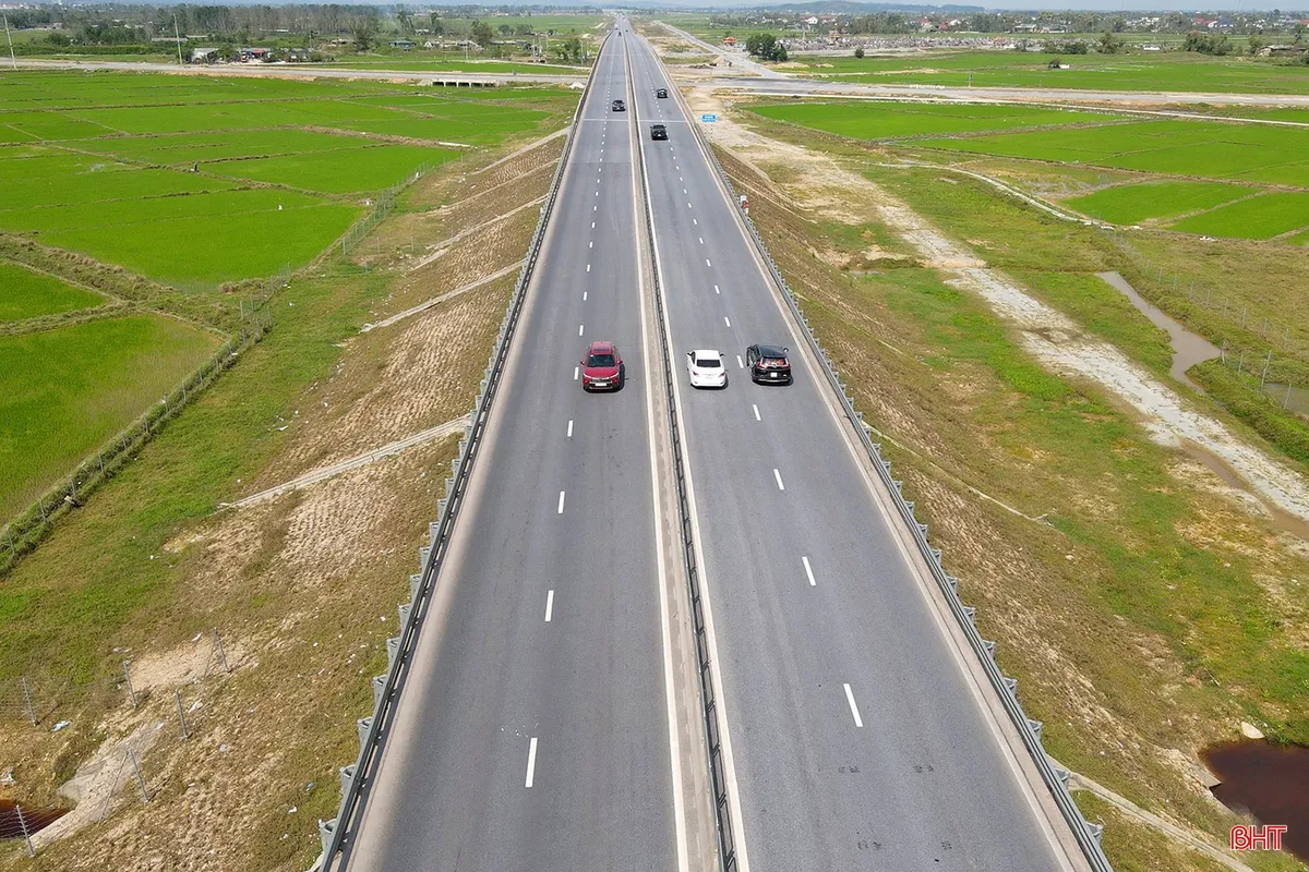 Bổ sung 5 tuyến cao tốc dài gần 1.000 km vào quy hoạch - Ảnh 1.