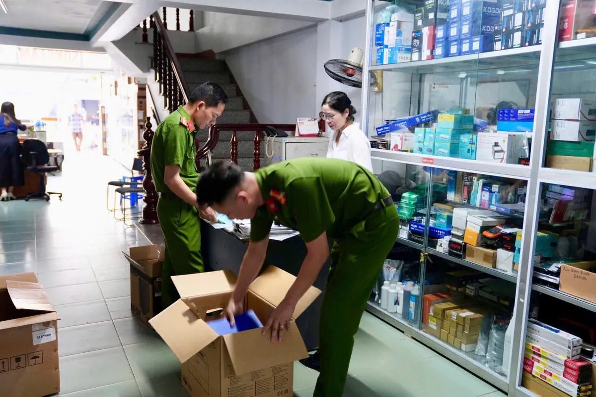 Phú Thọ: Khởi tố 5 bị can xâm phạm bản quyền phần mềm máy tính - Ảnh 1.