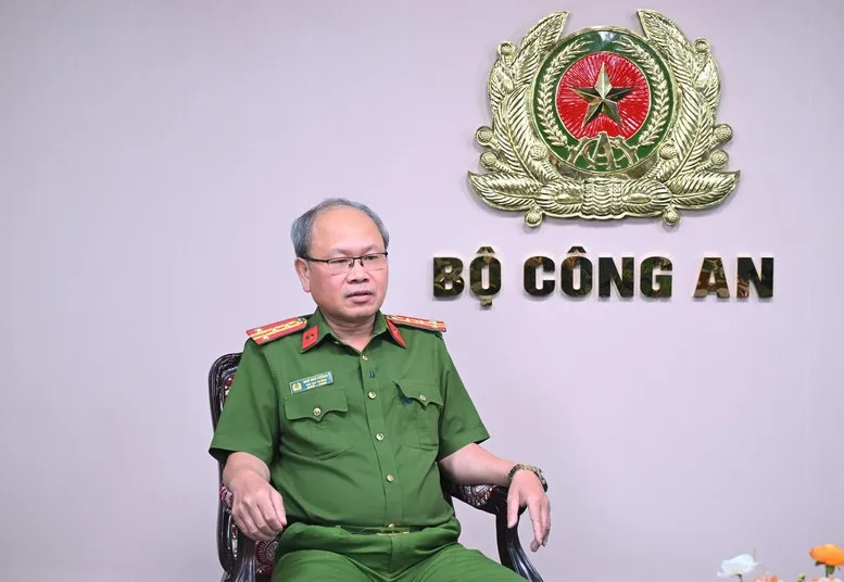 Bộ C&ocirc;ng an l&yacute; giải quy định người th&acirc;n phải th&ocirc;ng b&aacute;o lưu tr&uacute; khi ở qua đ&ecirc;m- Ảnh 1.