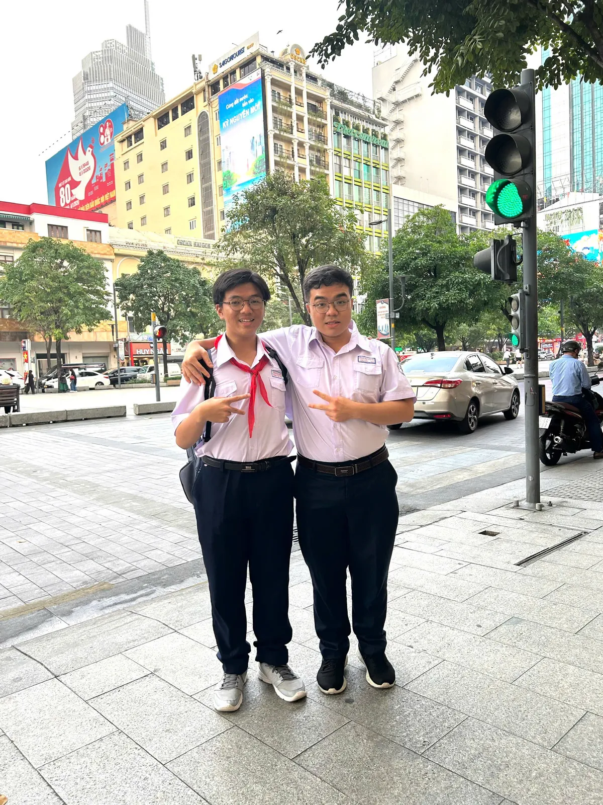 Thủ khoa chuyên Anh và ước mơ trở thành nhà khoa học- Ảnh 3.