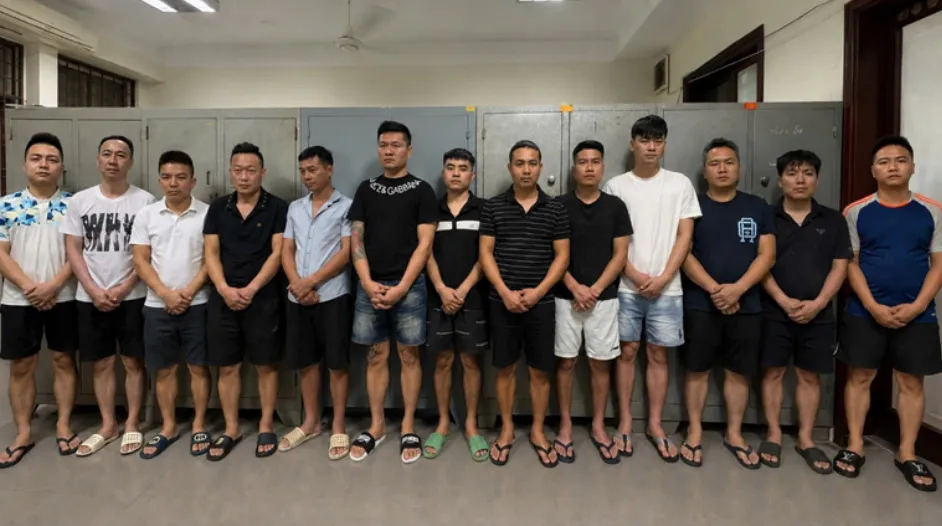 Bắt 13 đối tượng tổ chức cá độ bóng đá, giao dịch hơn 60 tỷ đồng- Ảnh 1.