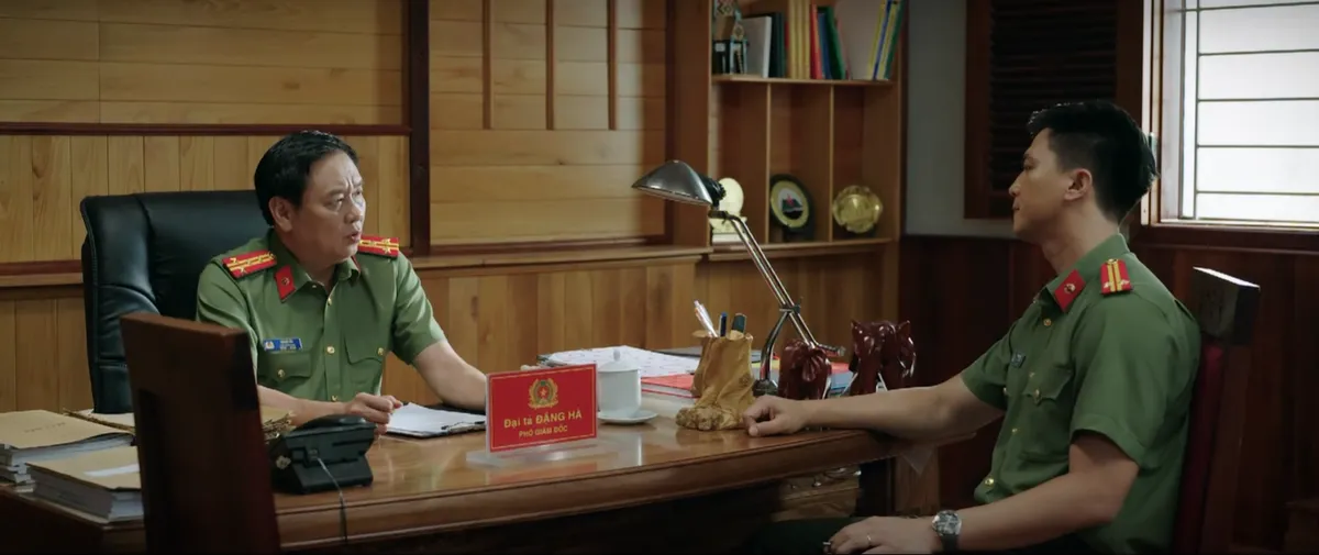 Trời cao nguyên xanh - Tập 7: Chưa làm việc với người dân nhưng Tuấn đã gặp nhiều vấn đề ở địa bàn - Ảnh 16.