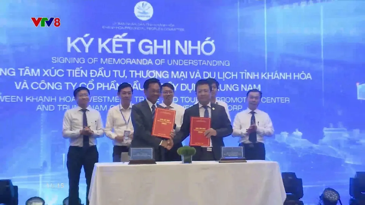 Khánh Hòa tăng tốc thu hút đầu tư vào hạ tầng cảng biển và phát triển trung tâm logistics hiện đại- Ảnh 3. Khánh Hòa tăng tốc thu hút đầu tư vào hạ tầng cảng biển và phát triển trung tâm logistics hiện đại- Ảnh 3.