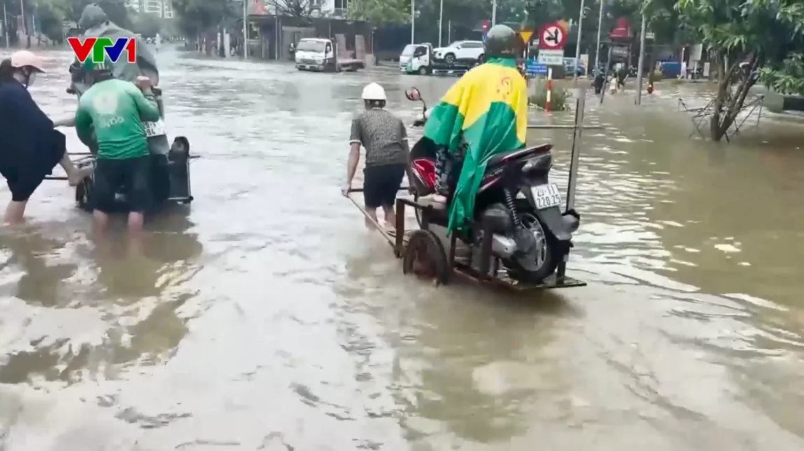 Hà Nội đưa ra các giải pháp chống ngập - Ảnh 1.