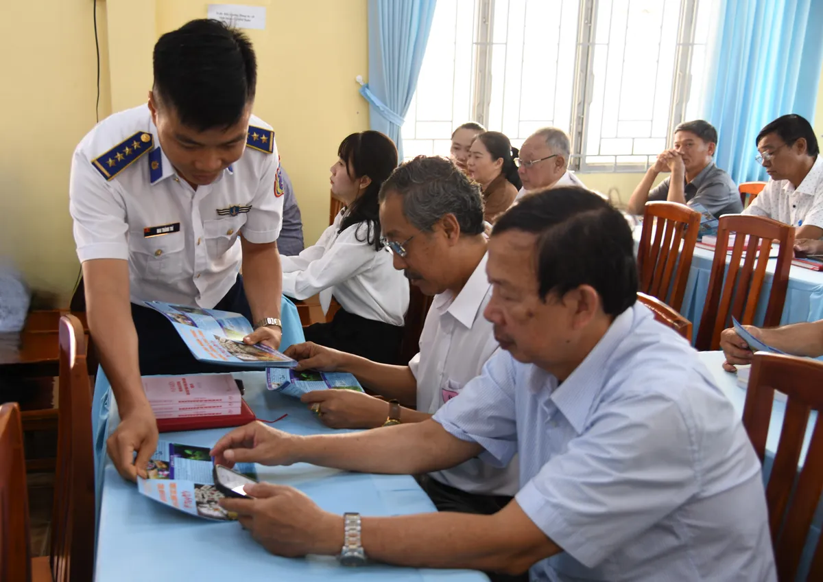 V&ugrave;ng Cảnh s&aacute;t biển 3: Triệt ph&aacute; nhiều vụ &aacute;n ma t&uacute;y v&agrave; bu&ocirc;n lậu tr&ecirc;n biển - Ảnh 2.