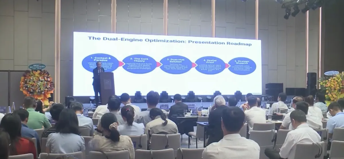 Khánh Hòa tăng tốc thu hút đầu tư vào hạ tầng cảng biển và phát triển trung tâm logistics hiện đại- Ảnh 2. Khánh Hòa tăng tốc thu hút đầu tư vào hạ tầng cảng biển và phát triển trung tâm logistics hiện đại- Ảnh 2.