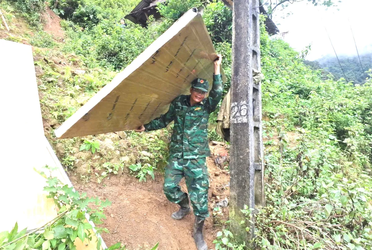 Lai Châu: Thắp sáng vùng biên bằng năng lượng xanh, vun đắp thế trận lòng dân - Ảnh 3.