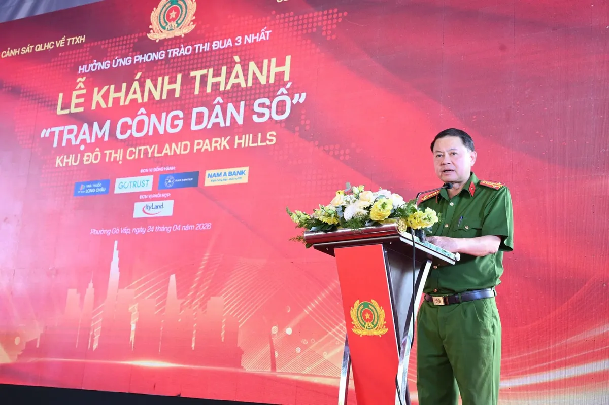 Tiện &iacute;ch y tế số đến gần hơn với cộng đồng qua Trạm C&ocirc;ng d&acirc;n số đầu ti&ecirc;n ở phố đi bộ Nguyễn Huệ
- Ảnh 1.