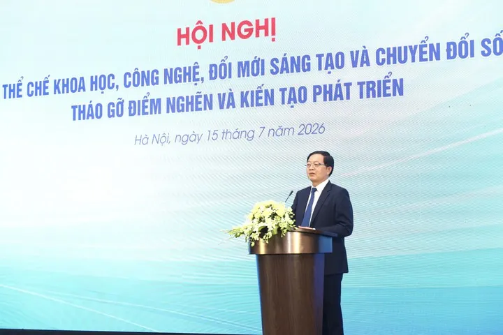 Ho&agrave;n thiện thể chế, th&uacute;c đẩy khoa học v&agrave; c&ocirc;ng nghệ tạo đột ph&aacute; tăng trưởng - Ảnh 1.