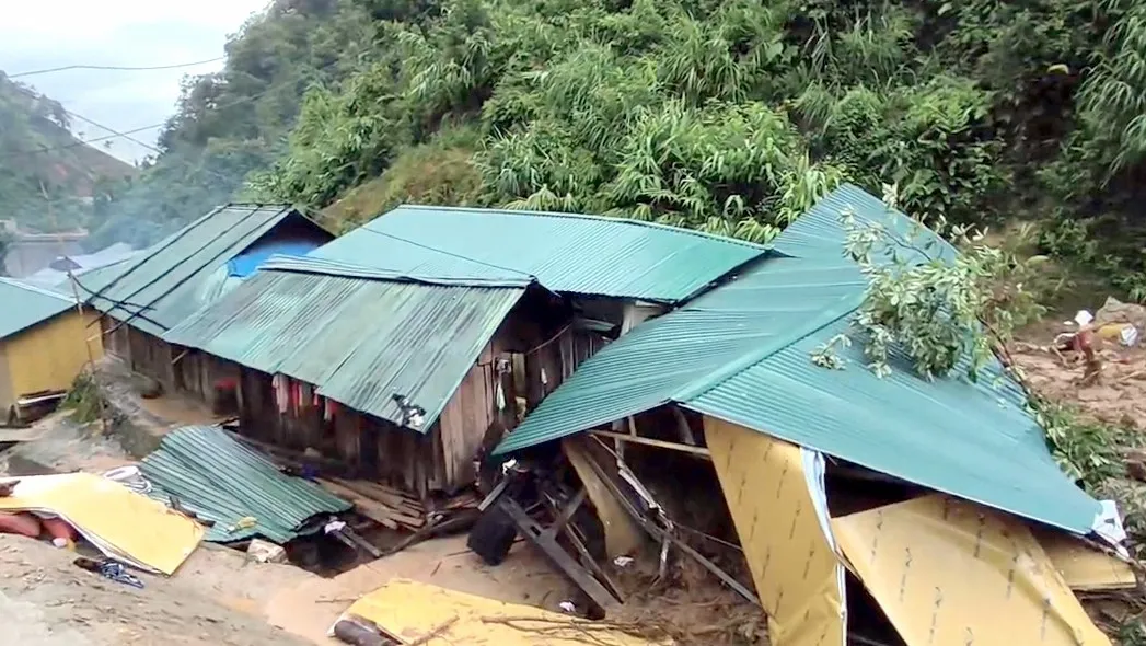 Lai Châu: Khẩn trương cứu dân, khắc phục hậu quả mưa lũ - Ảnh 1.