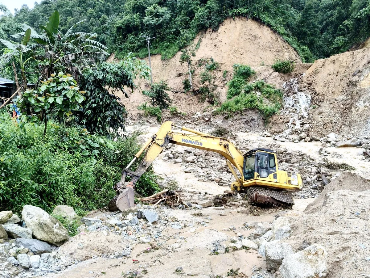 Lai Châu: Khẩn trương cứu dân, khắc phục hậu quả mưa lũ - Ảnh 2.