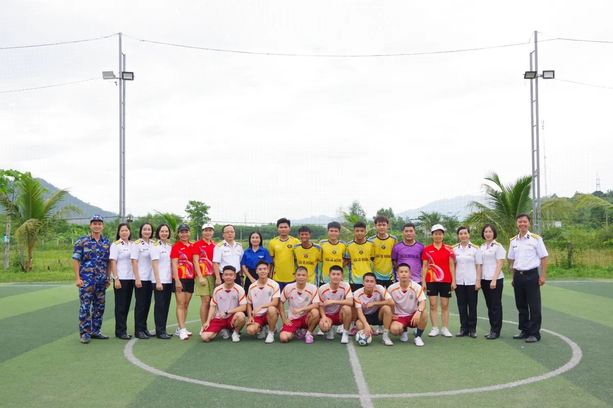 Tuổi trẻ Học viện Hải qu&acirc;n thắp s&aacute;ng giảng đường thực tiễn tại Kh&aacute;nh H&ograve;a - Ảnh 5.
