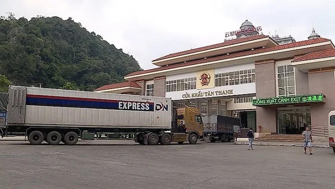 Xuất khẩu nông sản được ưu tiên, hải quan thông quan cả ngoài giờ- Ảnh 1.
