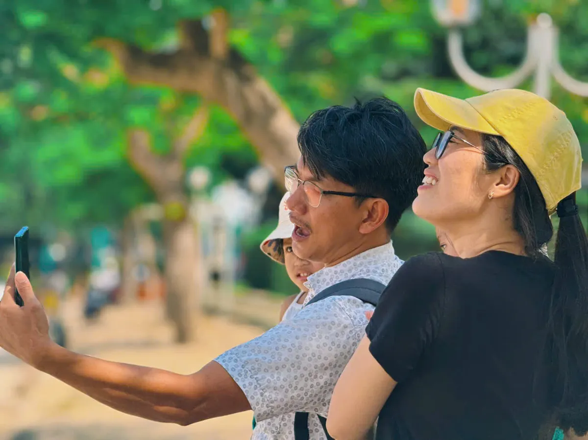 Diều khổng lồ rực rỡ bầu trời Nha Trang trong mùa Festival Biển - Ảnh 5.