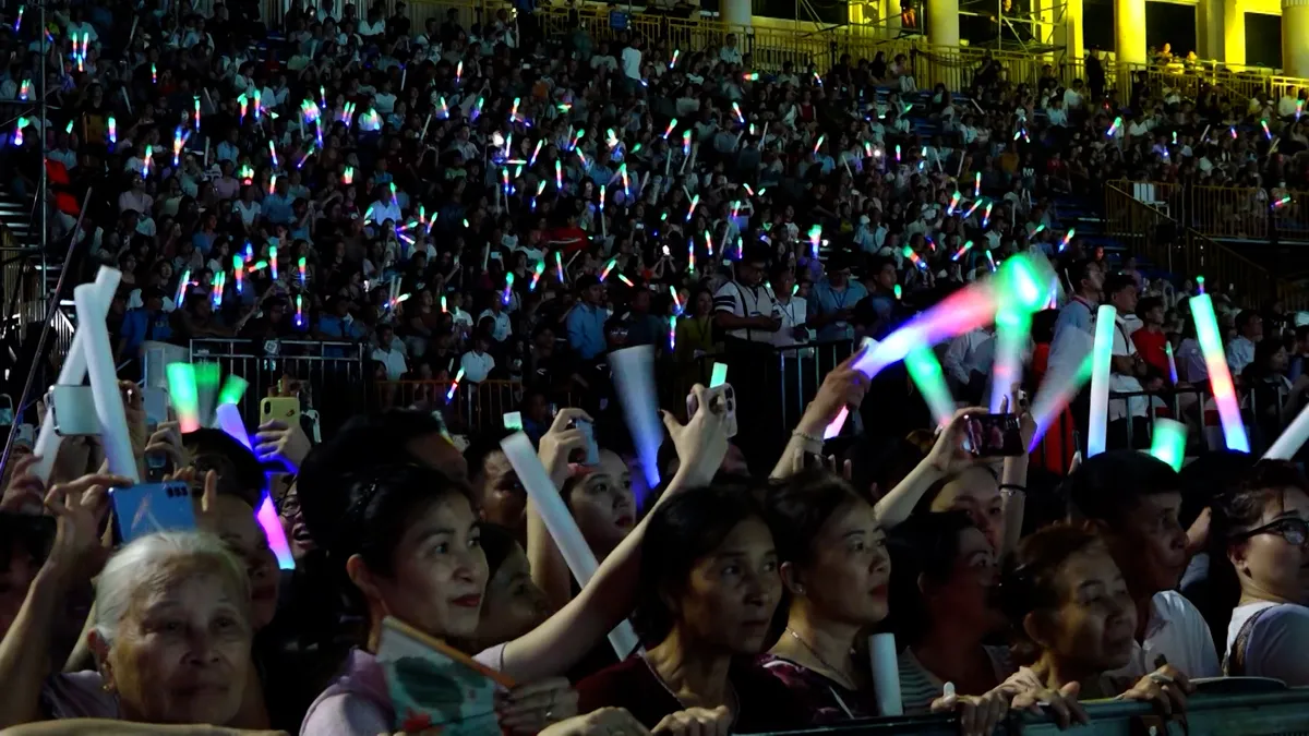 Festival Biển Khánh Hòa 2026 khai mạc rực rỡ, kỳ vọng thu hút 800.000 lượt khách- Ảnh 7. Festival Biển Khánh Hòa 2026 khai mạc rực rỡ, kỳ vọng thu hút 800.000 lượt khách- Ảnh 7.