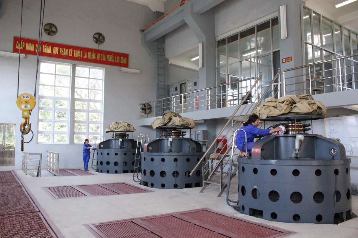 Ninh B&igrave;nh khẩn trương bảo vệ s&aacute;u trọng điểm đ&ecirc; điều xung yếu - Ảnh 3.