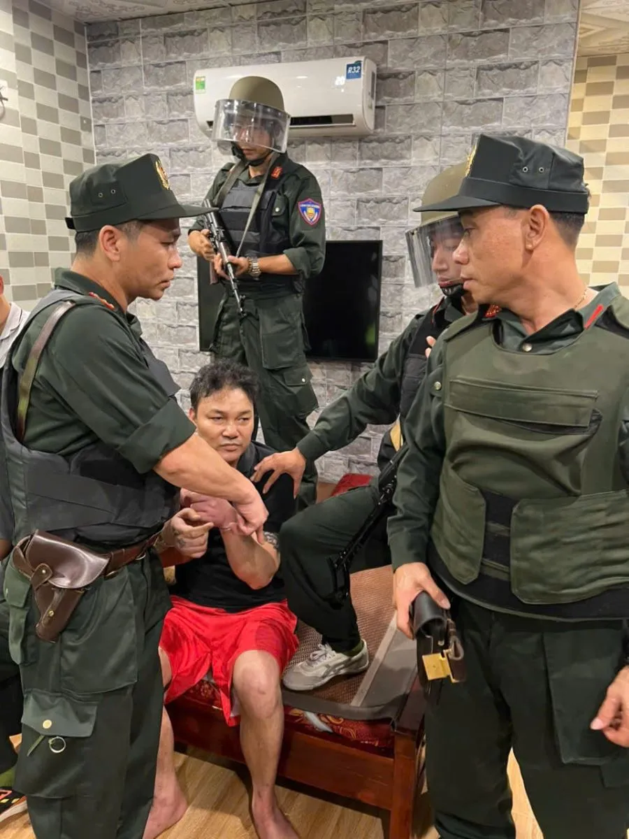 Hưng Yên: Bắt giữ đối tượng truy nã đặc biệt nguy hiểm - Ảnh 1.