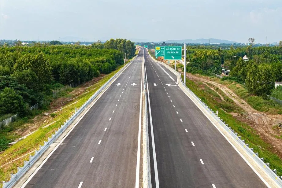 Hơn 2.300km cao tốc cần nâng cấp, ưu tiên các dự án đang triển khai
- Ảnh 1.