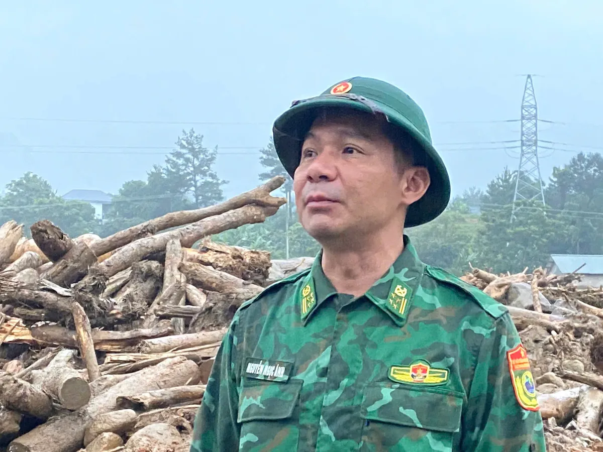 BĐBP Lai Châu dầm mưa tìm hy vọng nơi tâm lũ Mường Than - Ảnh 6.