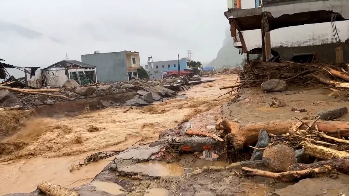 Lai Ch&acirc;u: Khẩn trương h&agrave;n gắn v&ugrave;ng lũ, ổn định cuộc sống Nh&acirc;n d&acirc;n - Ảnh 6.