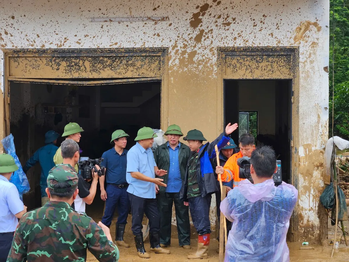 Lai Ch&acirc;u: Khẩn trương h&agrave;n gắn v&ugrave;ng lũ, ổn định cuộc sống Nh&acirc;n d&acirc;n - Ảnh 7.