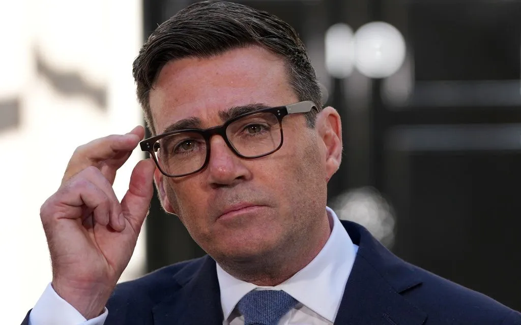 Tân Thủ tướng Anh Andy Burnham phát biểu tại số 10 phố Downing, London, ngày 20/7/2026 (Ảnh: AP)