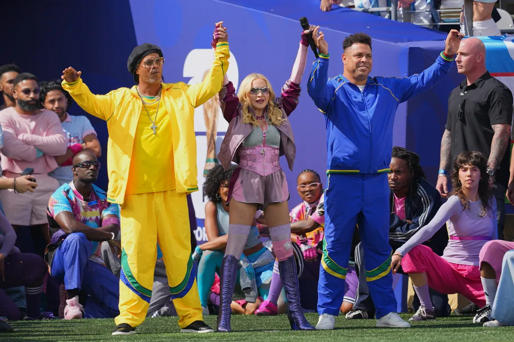 Madonna, Shakira, Justin Bieber và BTS khuấy động Halftime show của FIFA World Cup 2026™ - Ảnh 1.