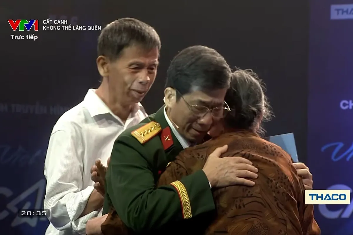 Kh&ocirc;ng thể l&atilde;ng qu&ecirc;n: H&agrave;nh tr&igrave;nh "Trả lại t&ecirc;n anh" - Ảnh 4.