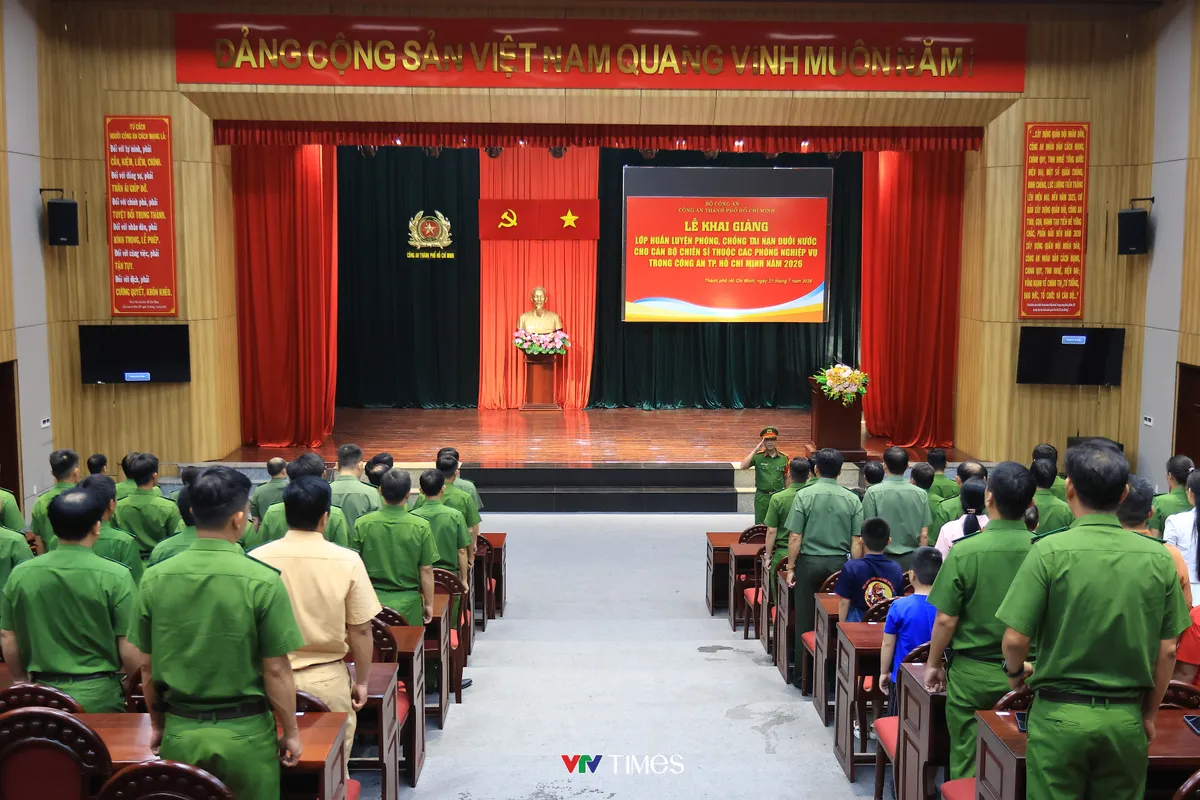 Công an TP Hồ Chí Minh: Chủ động huấn luyện kỹ năng phòng, chống đuối nước năm 2026 - Ảnh 2.