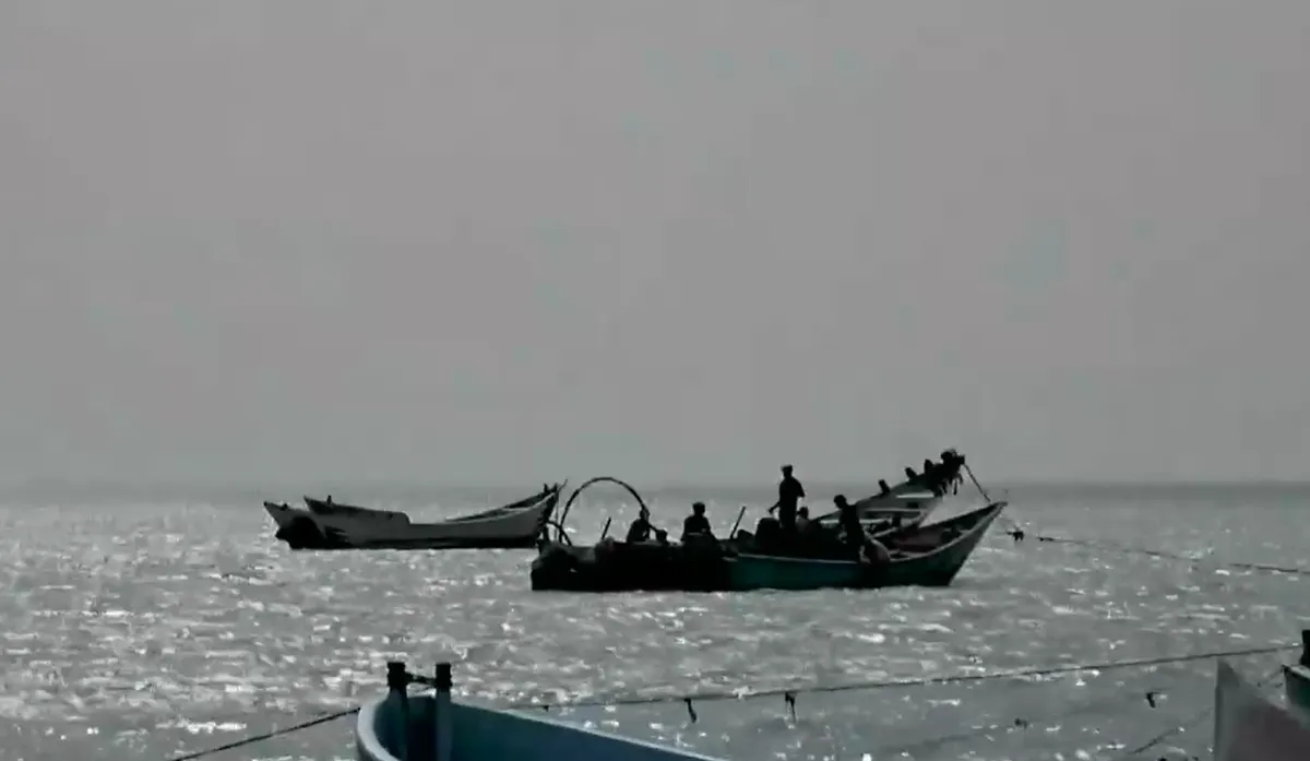 Houthi tuyên bố phong tỏa hàng hải đối với Saudi Arabia- Ảnh 1.