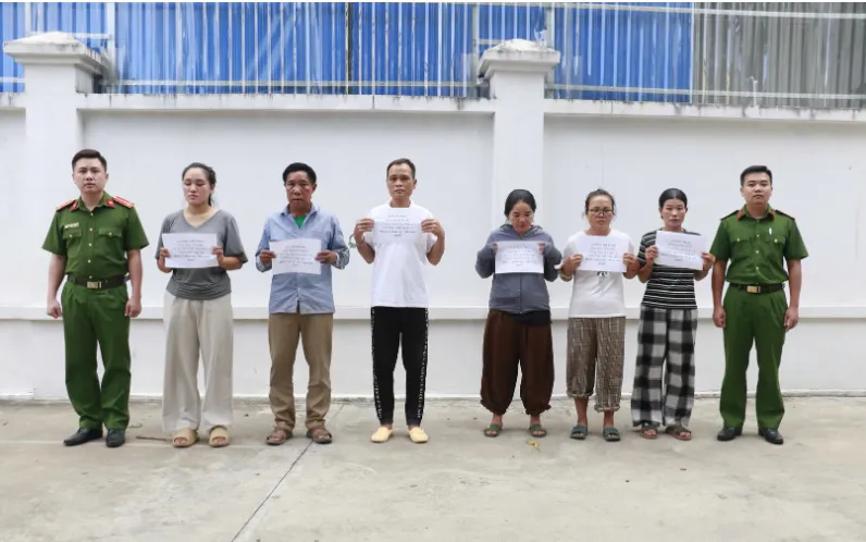 Các đối tượng trong 2 chuyên án bị bắt giữ. Ảnh: Công an Nghệ An