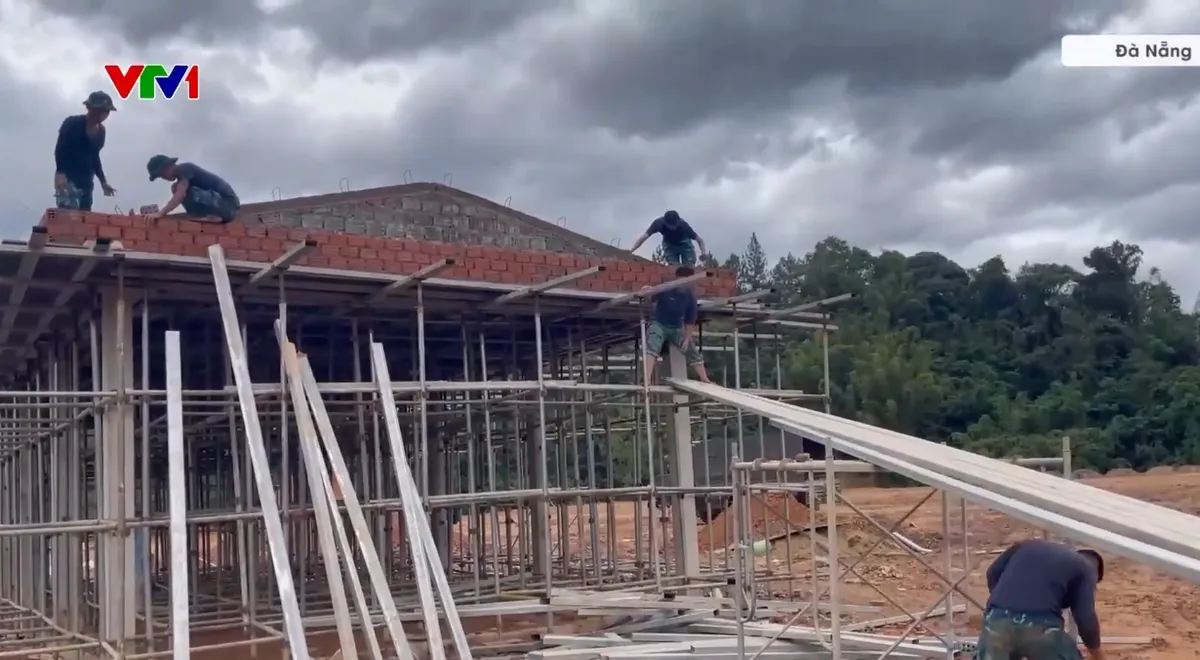 Bộ đội gi&uacute;p x&acirc;y trường giữa n&uacute;i rừng T&acirc;y Giang - Ảnh 2.