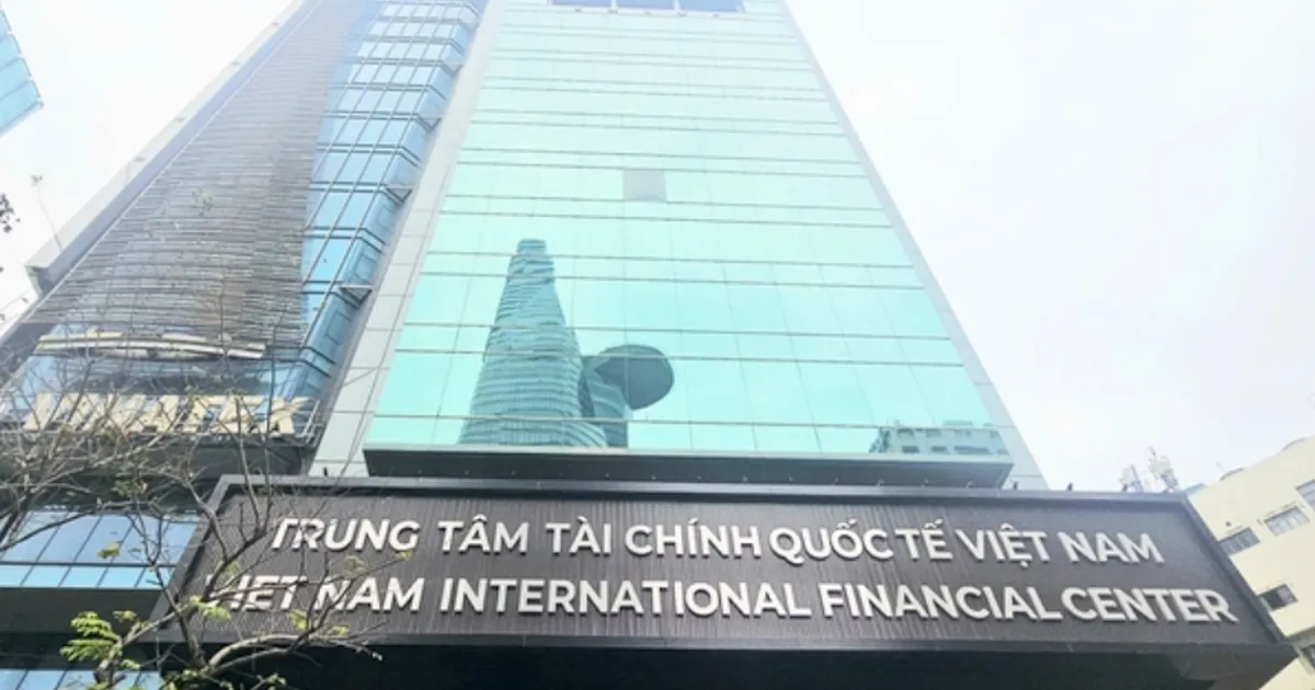 Tòa nhà Trung tâm tài chính quốc tế Việt Nam (số 8 Nguyễn Huệ, phường Sài Gòn). Ảnh: VGP
