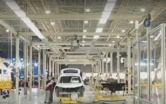 Xe điện lần đầu vượt xe hybrid tại Malaysia
