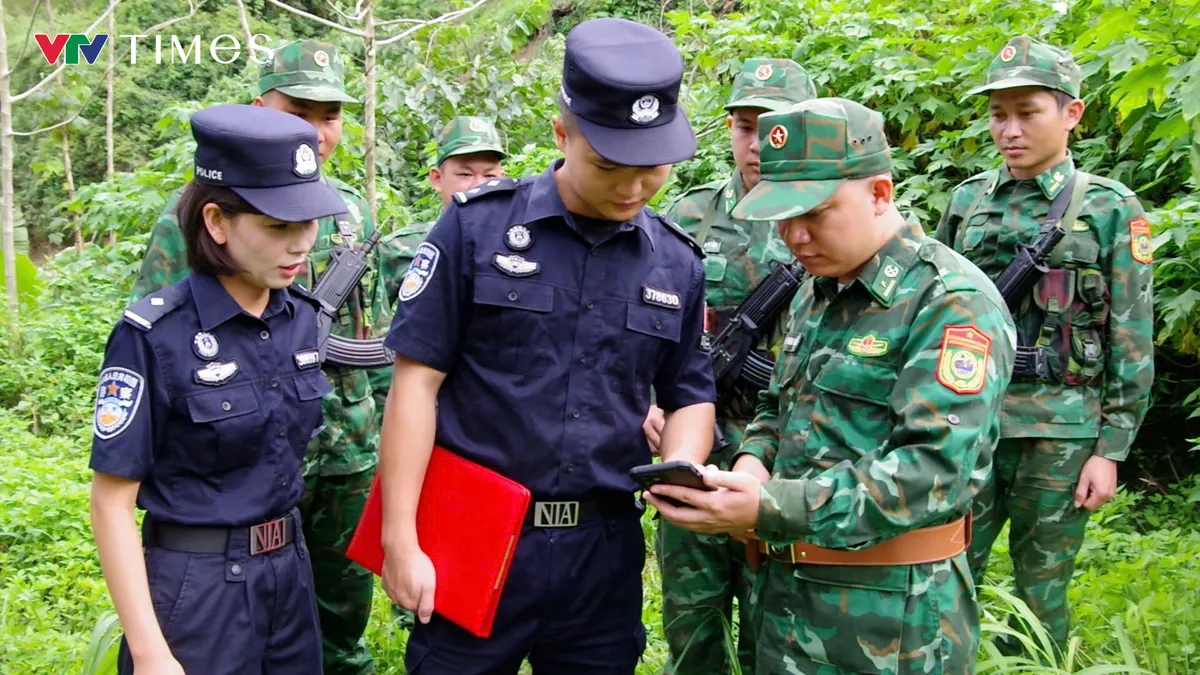 Lai Ch&acirc;u - V&acirc;n Nam tuần tra li&ecirc;n hợp, tăng cường bảo vệ bi&ecirc;n giới - Ảnh 3.