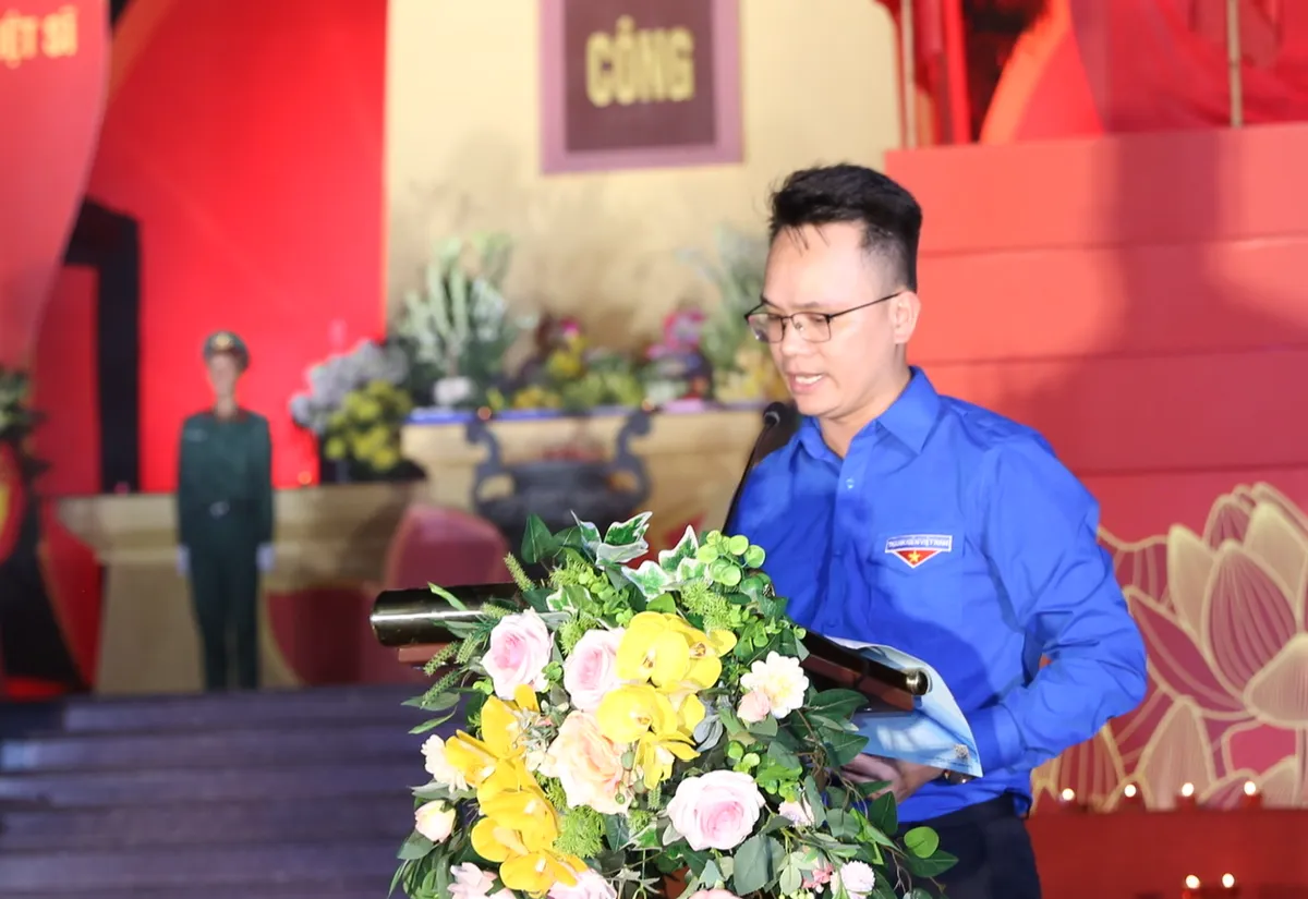 "Thắp hương tri &acirc;n 2026": S&aacute;ng m&atilde;i t&igrave;nh đất nước, khắc ghi l&ograve;ng biết ơn c&aacute;c Anh h&ugrave;ng liệt sĩ - Ảnh 6.