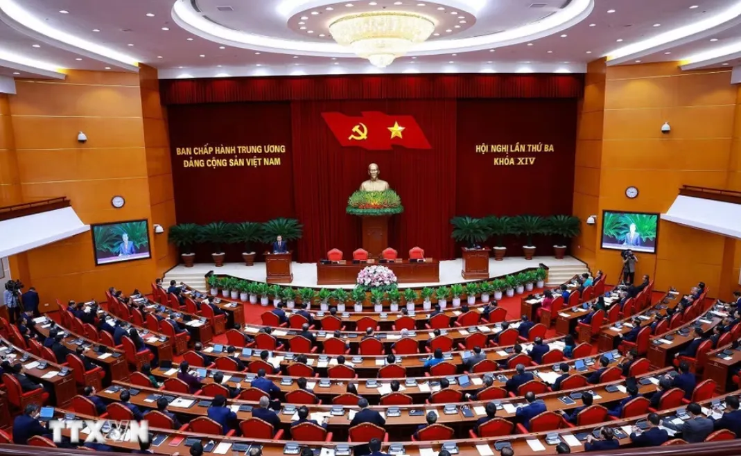 Bế mạc Hội nghị lần thứ ba Ban Chấp hành Trung ương Đảng khóa XIV - Ảnh 1.